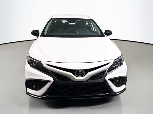 Used 2023 Toyota Camry SE w/ Convenience Package FWD image 2