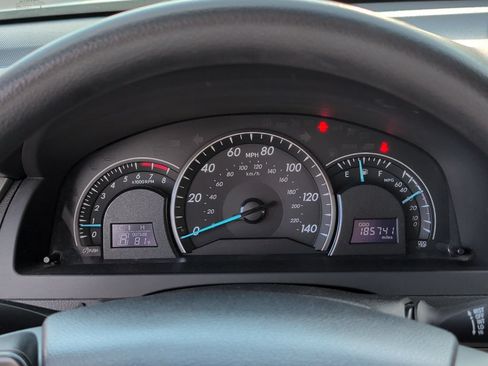 Used 2012 Toyota Camry LE FWD image 20