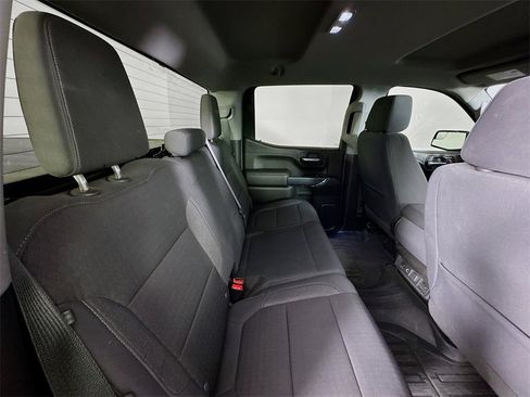 Used 2020 GMC Sierra 1500 SLE w/ SLE Value Package image 27