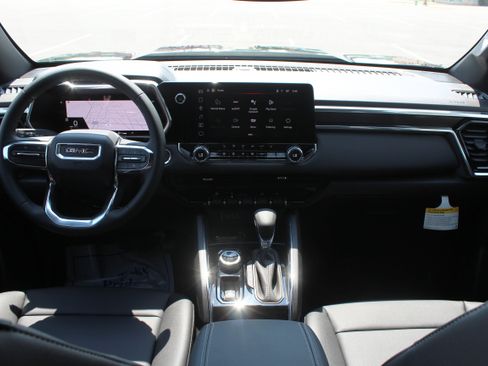 New 2025 GMC Canyon Elevation w/ Convenience Package image 23