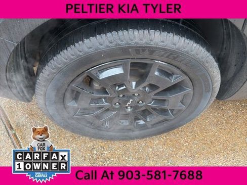 Used 2022 Kia Telluride SX w/ Nightfall Edition Package AWD/4WD image 14