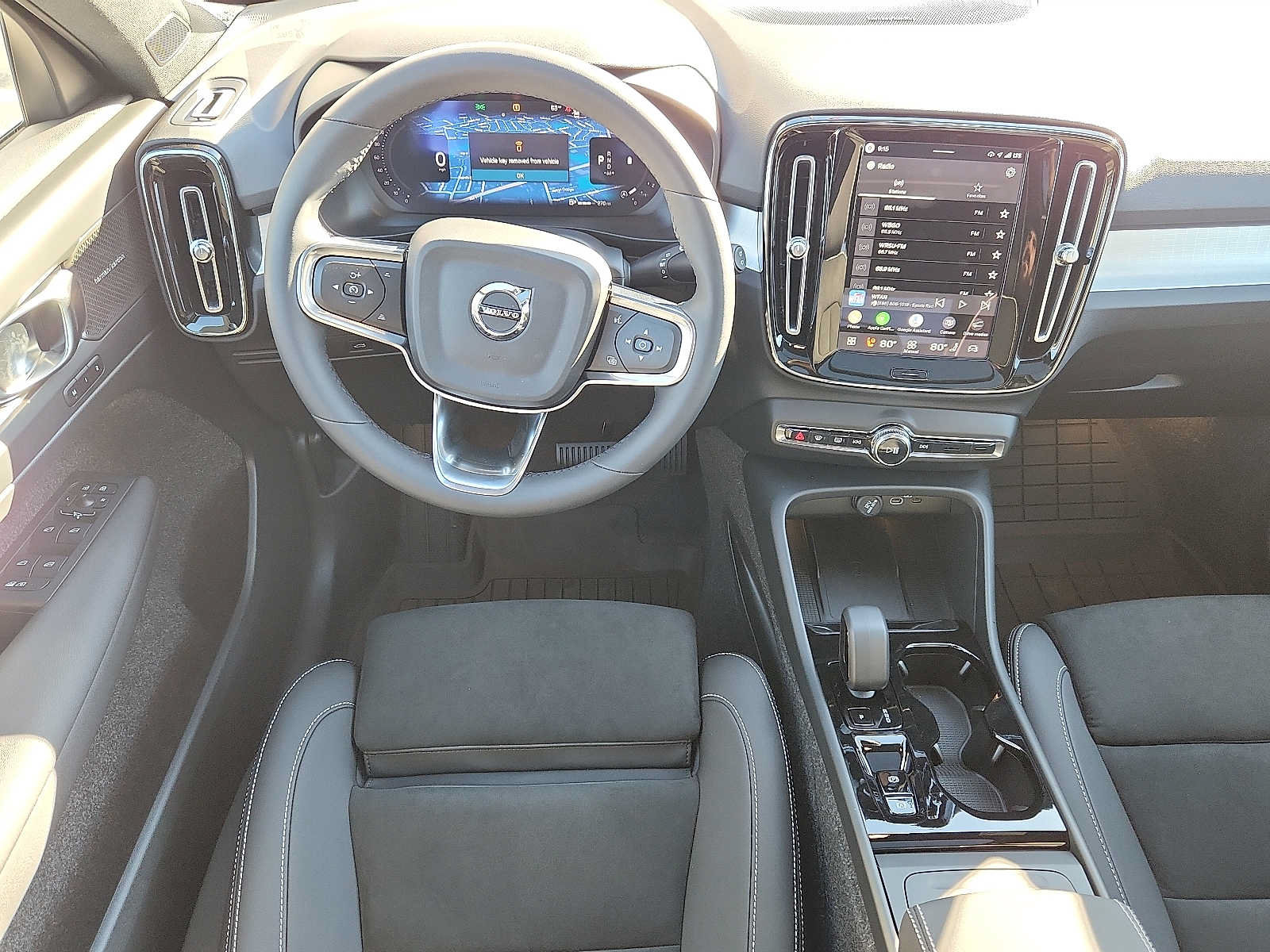 Used 2026 Volvo XC40 B5 Ultra w/ Protection Package Premier AWD/4WD image 11