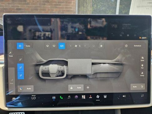 Used 2023 Tesla Model S AWD/4WD image 43