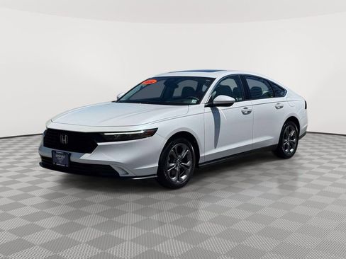 Used 2024 Honda Accord EX image 4