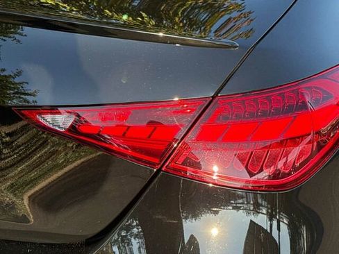 Used 2025 Mercedes-Benz C 300 Sedan image 36
