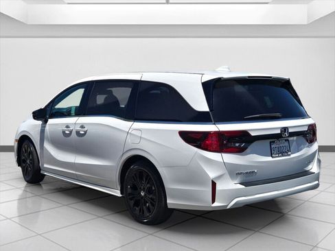 Certified 2025 Honda Odyssey Sport-L image 7
