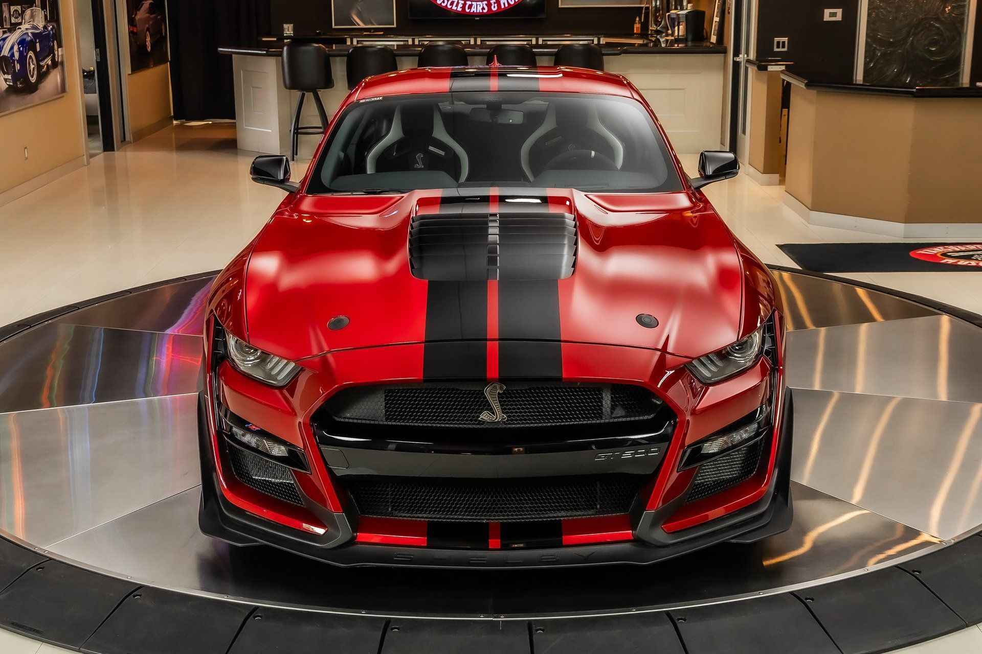 Used 2020 Ford Mustang Shelby GT500 w/ Carbon Fiber Track Pack RWD image 8