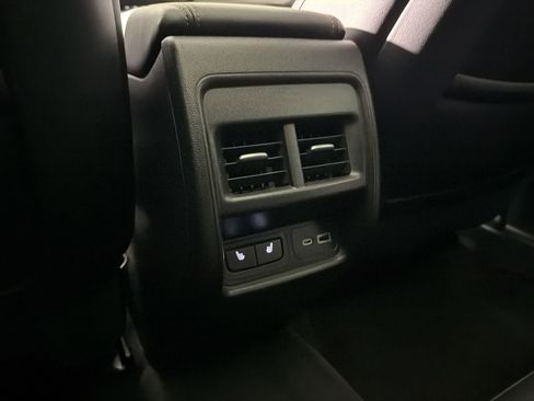 Used 2023 Cadillac XT4 Sport FWD image 31