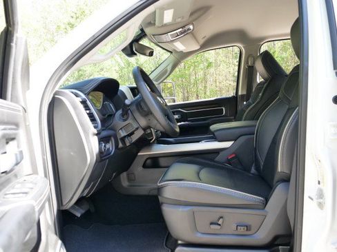 Used 2024 RAM 3500 Laramie image 20