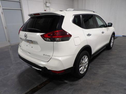 Used 2019 Nissan Rogue SV AWD/4WD image 5