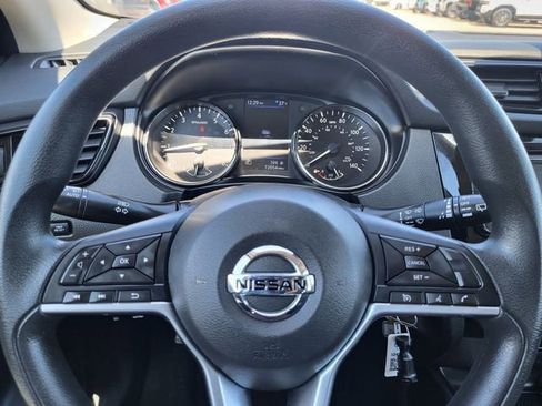 Used 2021 Nissan Rogue Sport S image 14