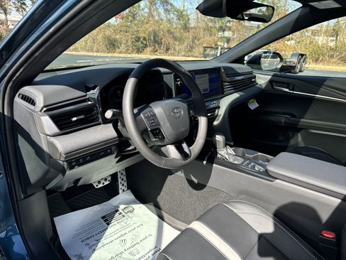 New 2025 Toyota Camry SE w/ Multimedia Upgrade Package FWD image 15