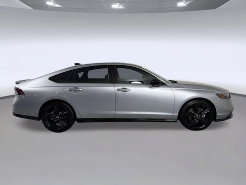 Used 2023 Honda Accord Sport image 8