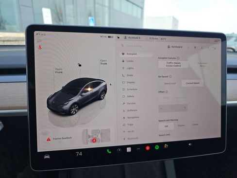 Used 2023 Tesla Model Y Long Range image 35