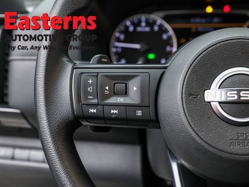 Used 2024 Nissan Pathfinder S AWD/4WD image 15