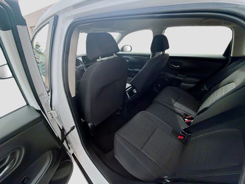 Used 2023 Honda HR-V LX image 23