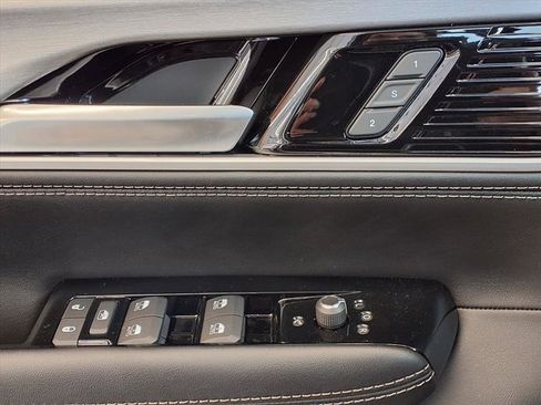 New 2026 Jeep Grand Wagoneer Limited image 12