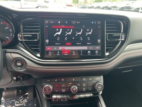 Used 2024 Dodge Durango GT AWD/4WD image 14