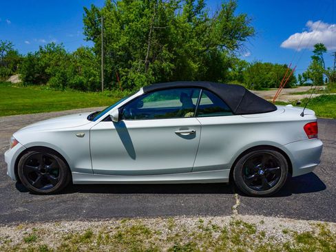 Used 2012 BMW 128i Convertible RWD image 15