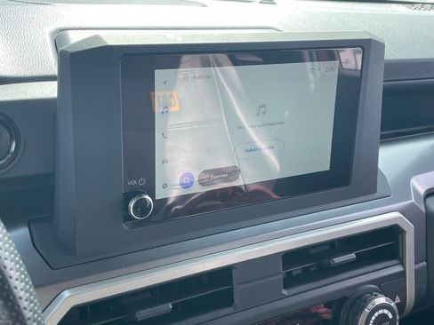 Used 2025 Toyota Tacoma SR5 image 6