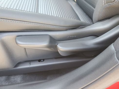 New 2026 Chevrolet Trax LT image 21