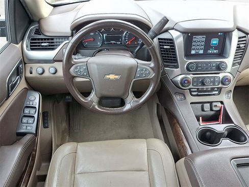 Used 2019 Chevrolet Tahoe LT image 13