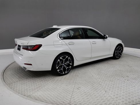 Used 2025 BMW 330i Sedan w/ Premium Package image 6