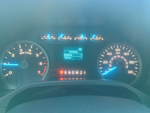 Used 2017 Ford F150 XLT image 27