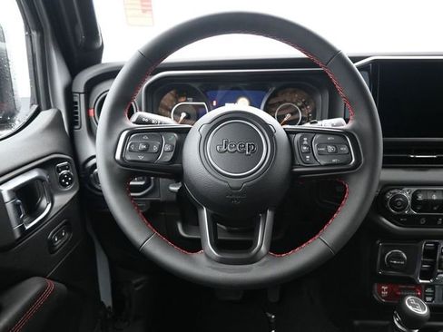 Used 2024 Jeep Wrangler Unlimited Rubicon w/ Capability Package AWD/4WD image 12