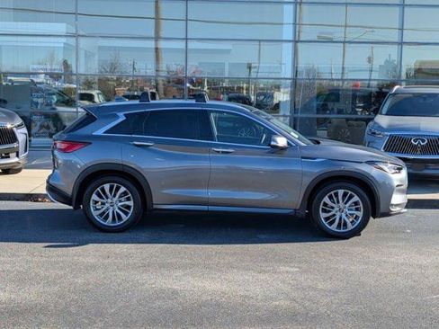 Certified 2025 INFINITI QX50 Luxe image 9