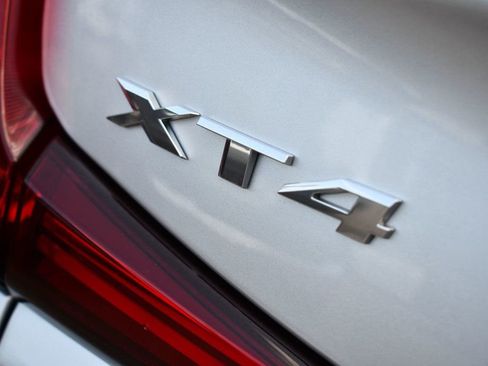 Used 2020 Cadillac XT4 Premium Luxury image 9