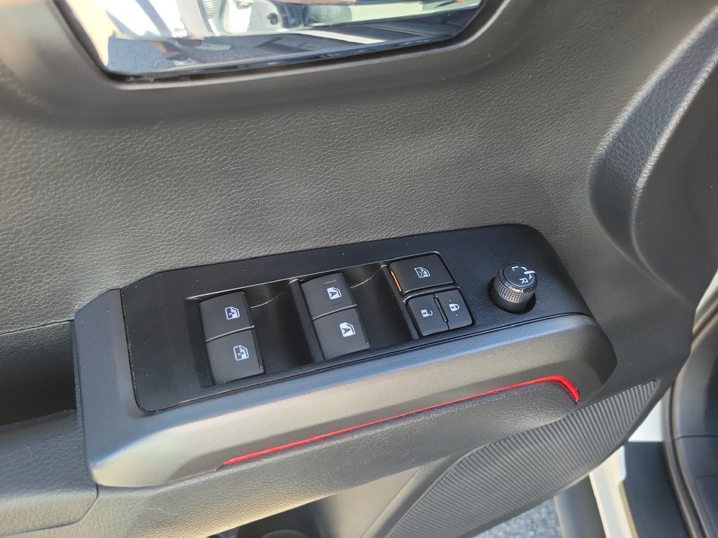 Used 2023 Toyota Tacoma TRD Off-Road AWD/4WD image 13