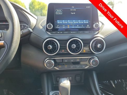 Used 2024 Nissan Sentra SV FWD image 10