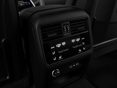 New 2026 Porsche Cayenne GTS image 52