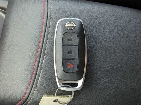 Used 2025 Nissan Kicks SR FWD image 27