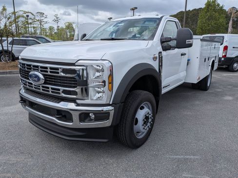 New 2026 Ford F550 4x4 Regular Cab Super Duty w/ XL Chrome Package image 4