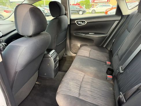 Used 2016 Nissan Sentra SV w/ Style Package FWD image 12