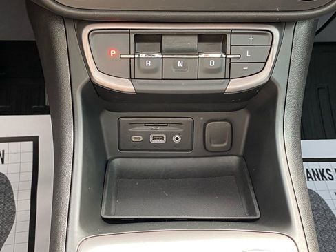 Used 2022 GMC Terrain AT4 w/ Infotainment Package II image 24