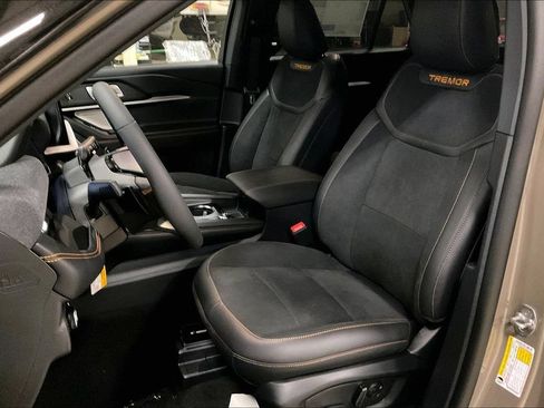 New 2026 Ford Explorer Tremor w/ Tremor Ultimate Package AWD/4WD image 9
