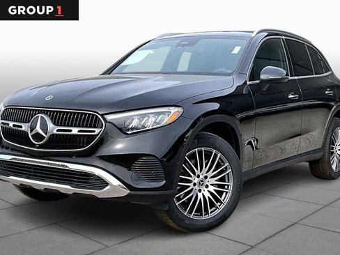 New 2026 Mercedes-Benz GLC 300 image 1