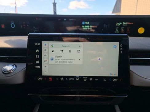 Used 2024 Lincoln Nautilus Reserve image 15