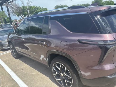 Certified 2025 Chevrolet Traverse High Country image 6