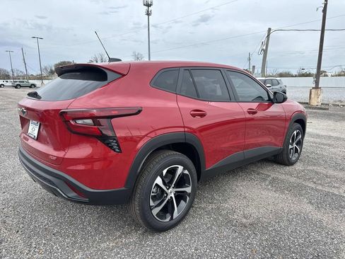 New 2026 Chevrolet Trax RS w/ Sunroof Package image 7