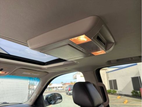 Used 2013 GMC Yukon Denali image 21