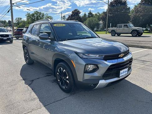 Used 2022 Chevrolet TrailBlazer LT AWD/4WD image 7