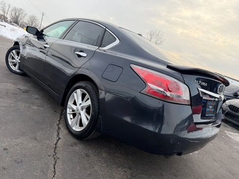 Used 2014 Nissan Altima 2.5 SV image 49