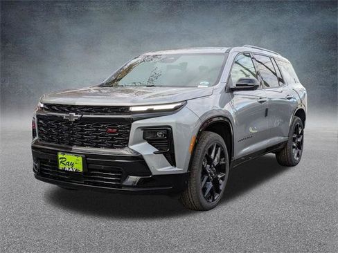 New 2026 Chevrolet Traverse RS image 8