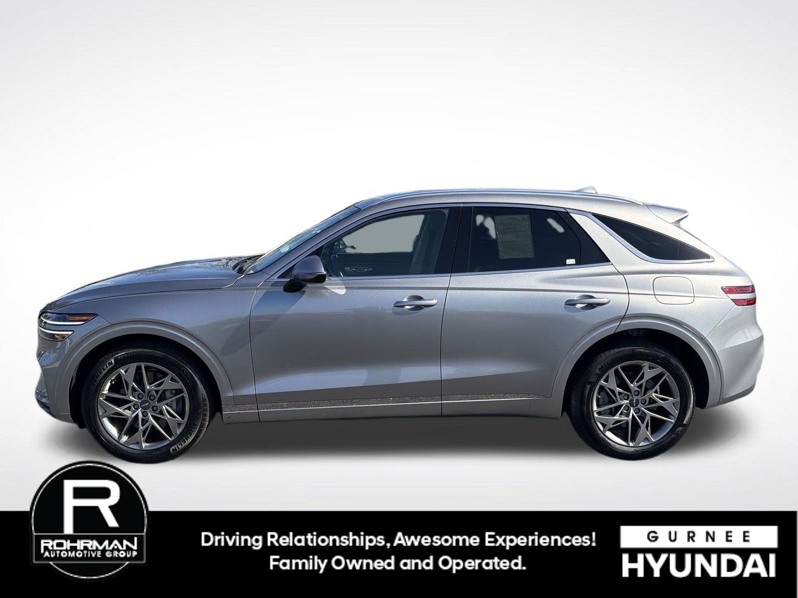 Used 2025 Genesis GV70 2.5T AWD/4WD image 5