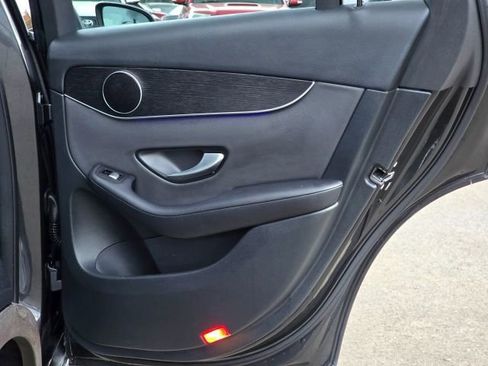 Used 2020 Mercedes-Benz GLC 300 4MATIC image 36