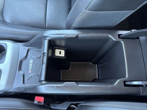 Used 2018 Chevrolet Colorado ZR2 w/ ZR2 Dusk Special Edition image 19